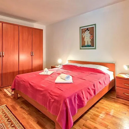 Iby Apartment Pula Exterior photo