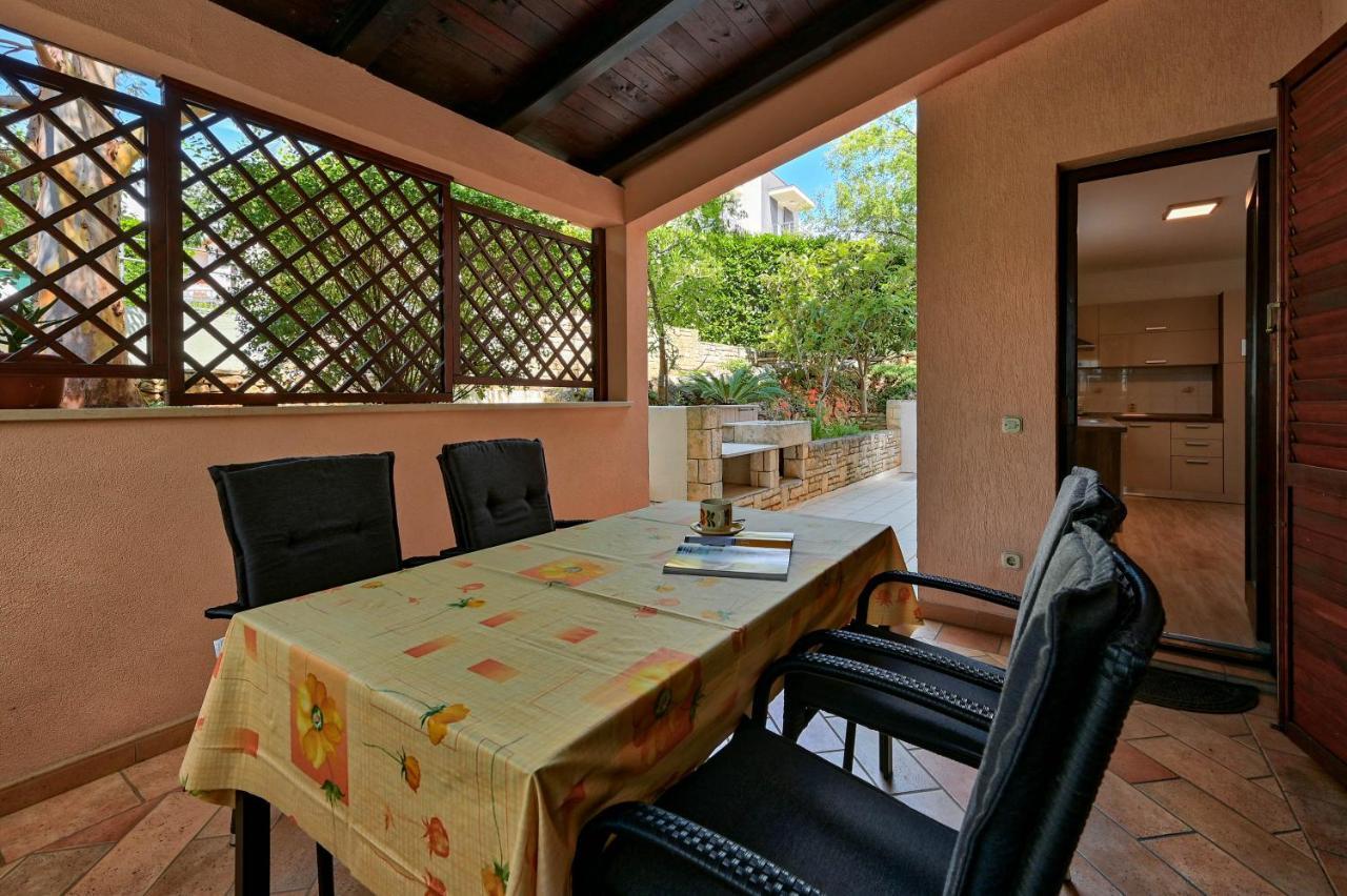 Iby Apartment